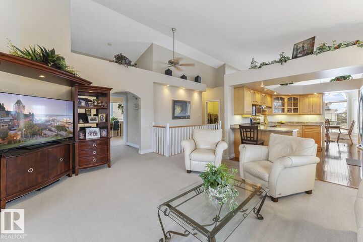 Property Photo:  2602 6 Avenue  AB T9M 1M6 