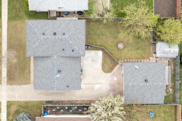 Property Photo: 6411 152A Avenue NW AB T5A 1X9