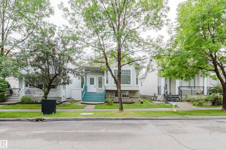 1694 Tompkins Wynd NW — photo 1