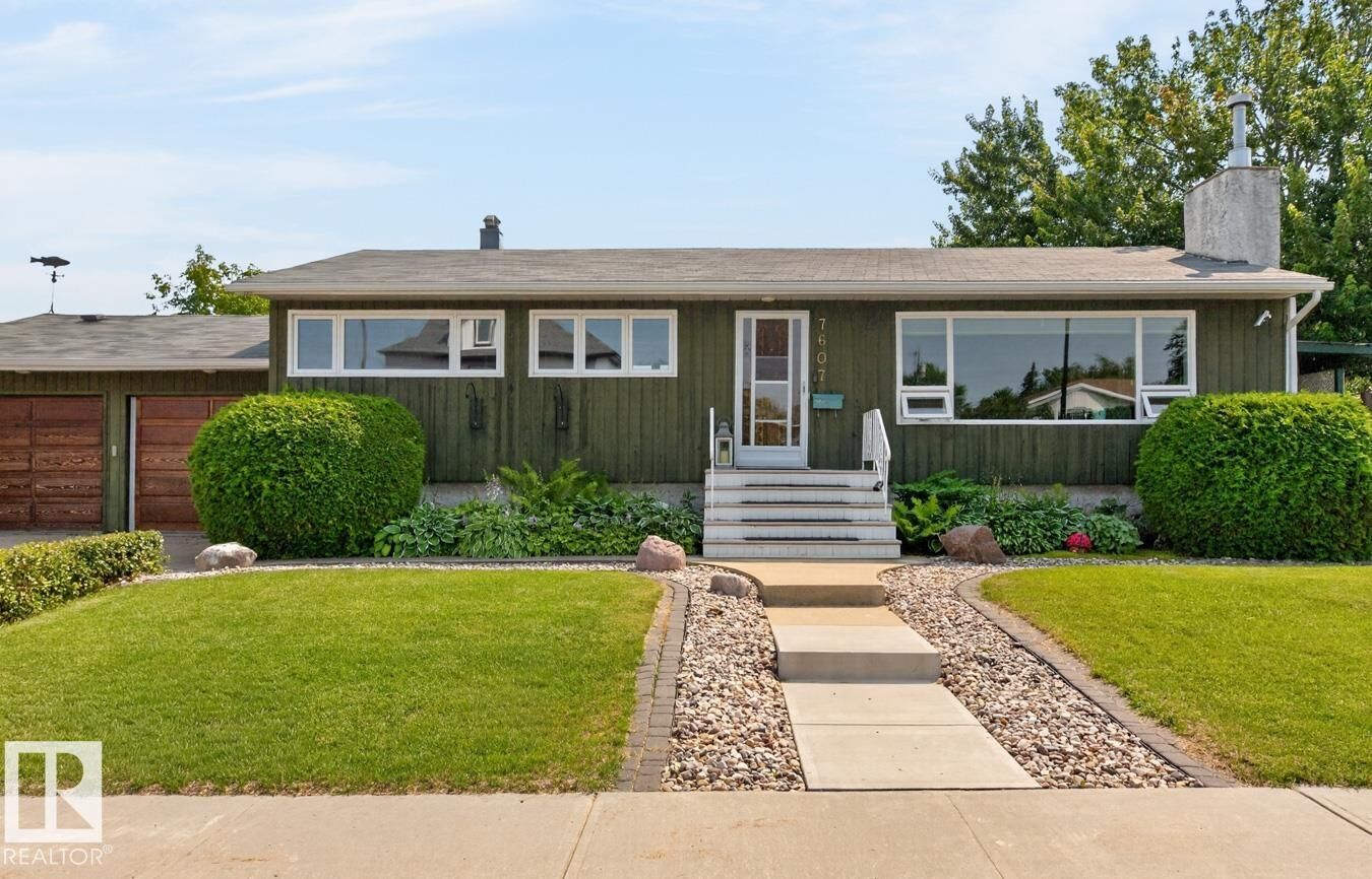 Property Photo:  7607 75 Avenue NW  AB T6C 0G2 