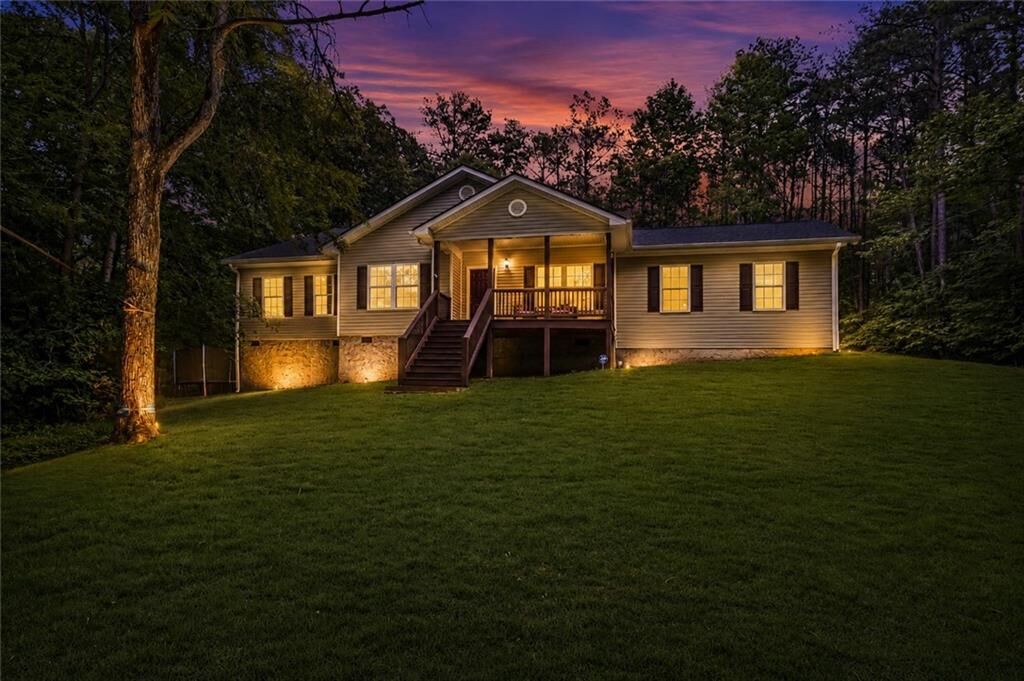 Property Photo:  16 Allatoona Woods Trail SE  GA 30102 