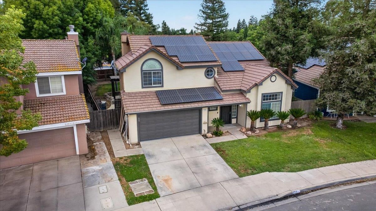 Property Photo:  970 N Bush Avenue  CA 93611 