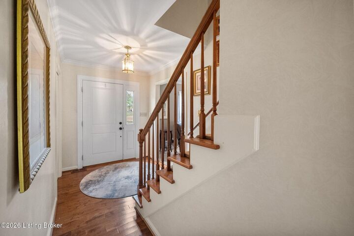 Property Photo: 401 Seneca Rd KY 40065