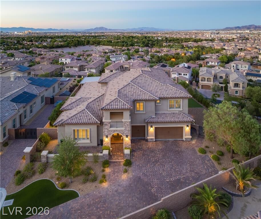 Property Photo:  2 Olympia Outlook Drive  NV 89141 