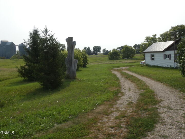 Property Photo:  32 McKenzie Street  ND 58572 