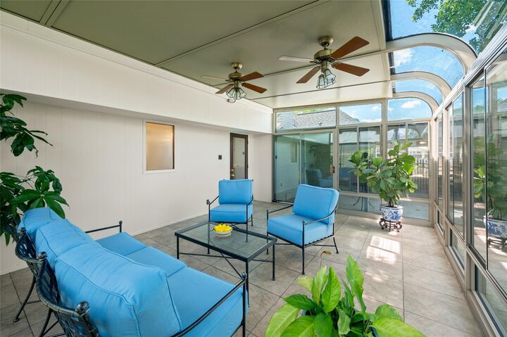 Property Photo:  1906 Spillers Lane  TX 77043 