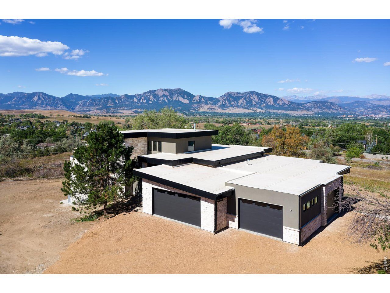 Property Photo: 7855 Spring Dr CO 80303