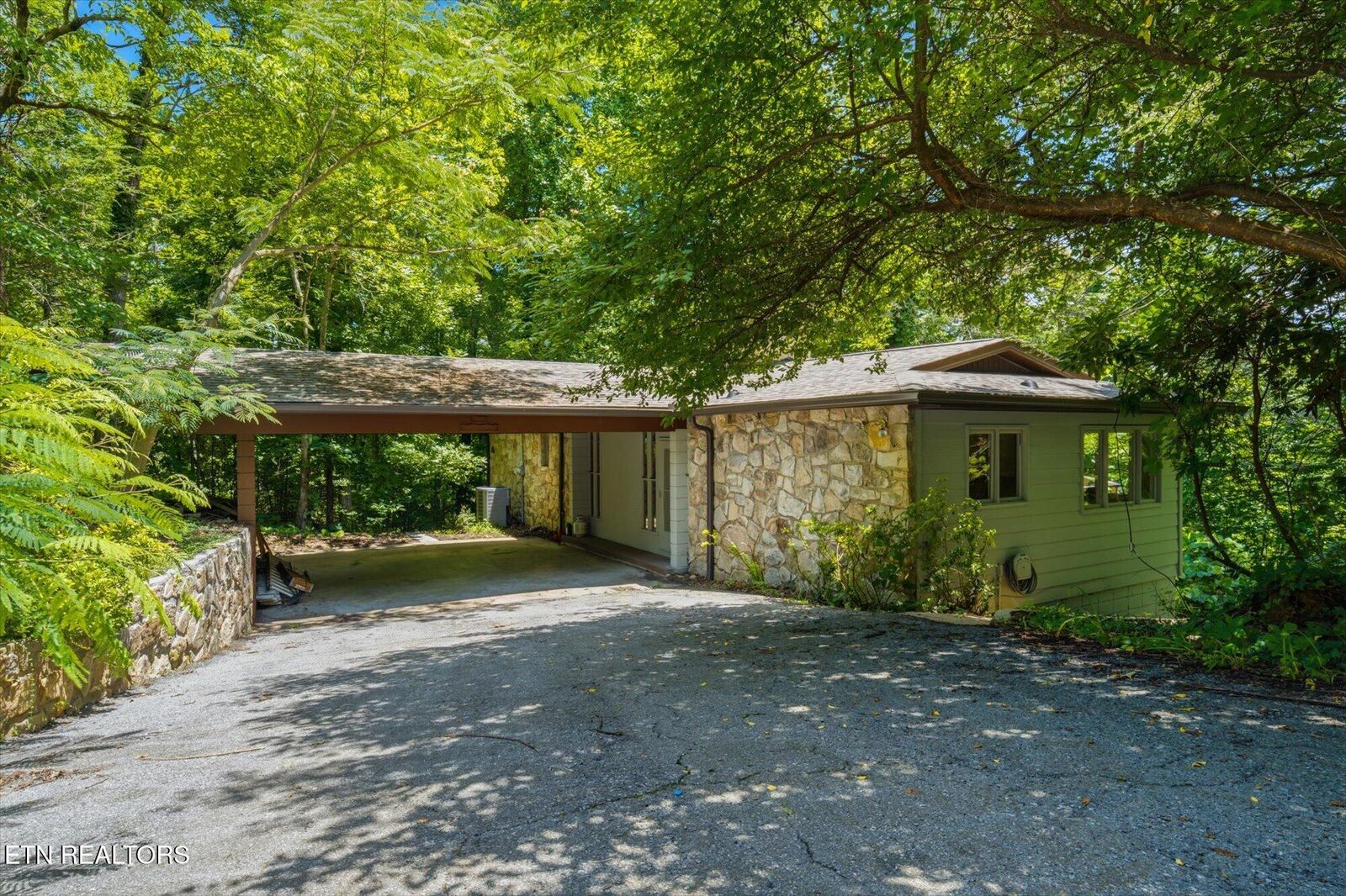 Property Photo:  258 Stott Lane  TN 37738 