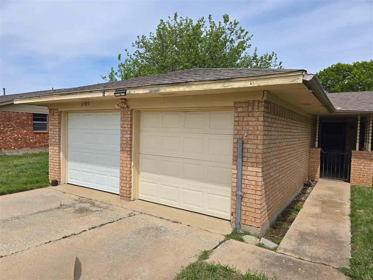 Property Photo: 6305 NW Cheyenne OK 73505