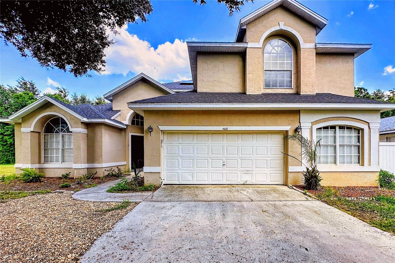 Property Photo:  468 Pinewood Dr  FL 33896 