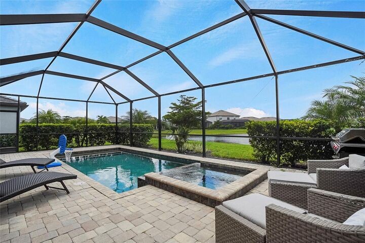 Property Photo: 15859 Islandwalk Avenue FL 34211