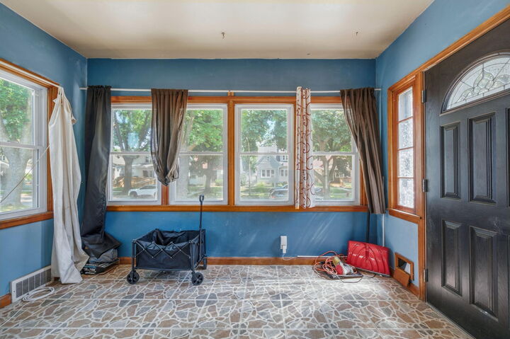 Property Photo: 5545 N 40th St WI 53209