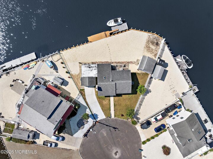 Property Photo:  34 Lake Singleton Court  NJ 08087 