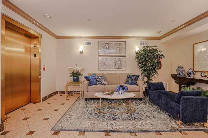 Property Photo: 1739 Tudor Lane 308 IL 60062
