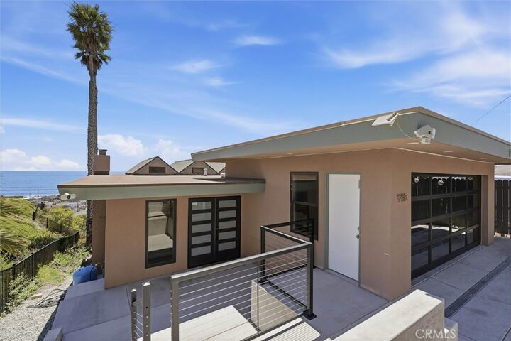 Property Photo:  998 Park Avenue  CA 93430 
