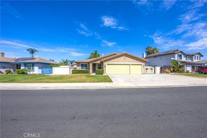 Property Photo: 1169 Gainsborough CA 92223