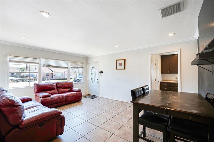 Property Photo:  10527 Angell Street  CA 90650 