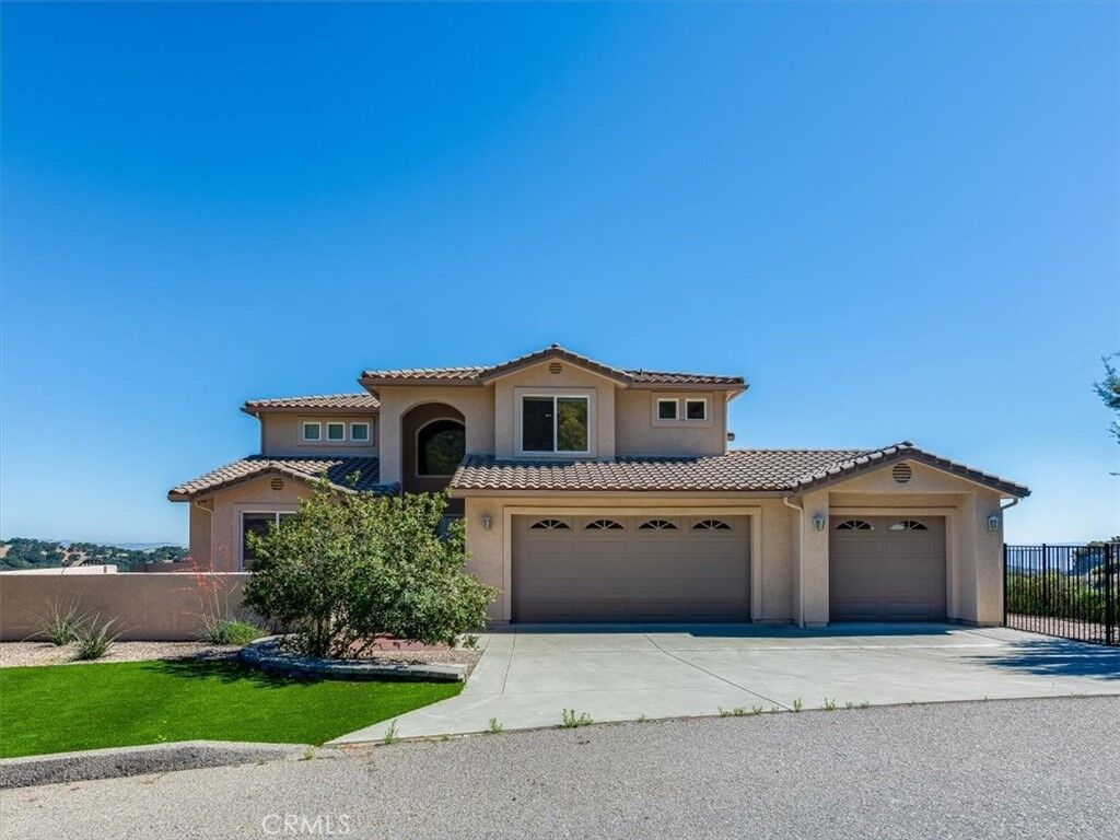 Property Photo:  14215 Mary Austin Lane  CA 93422 