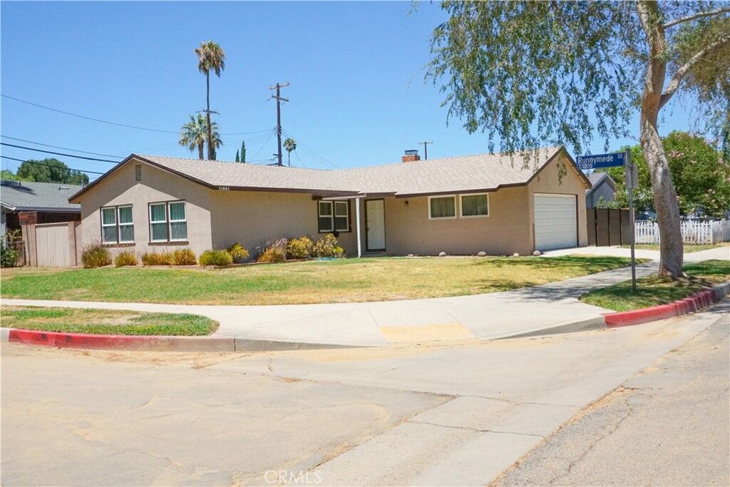 Property Photo: 23003 Runnymede Street CA 91307