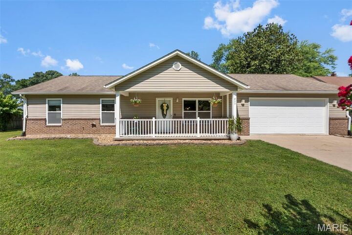 Property Photo:  823 W Rodney Drive  MO 63701 