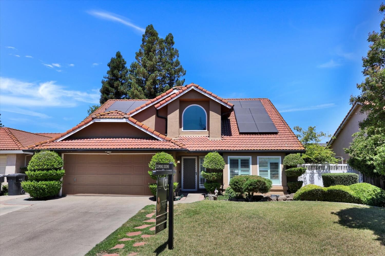 Property Photo: 1542 E D Street CA 95361