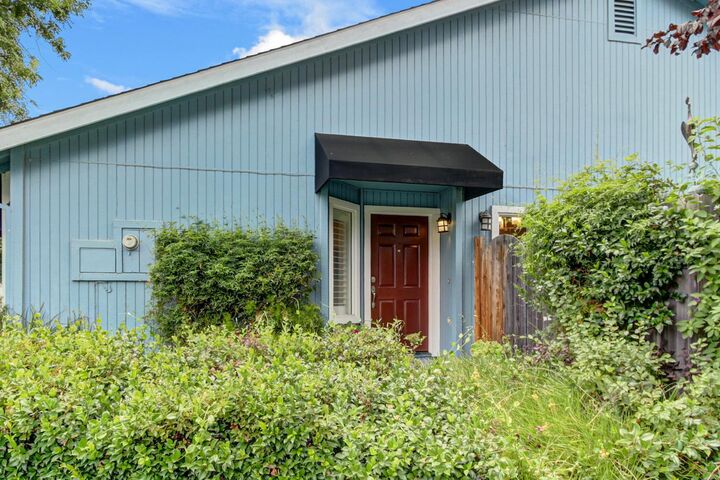 Property Photo:  205 Pintail Place  CA 95616 