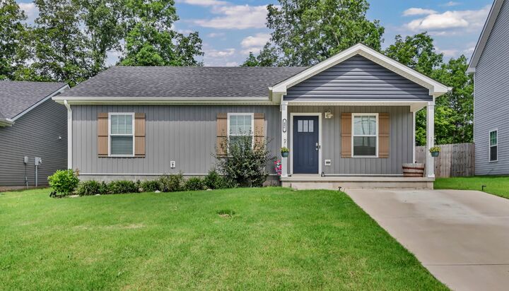 Property Photo: 486 Mattingly Dr TN 37042