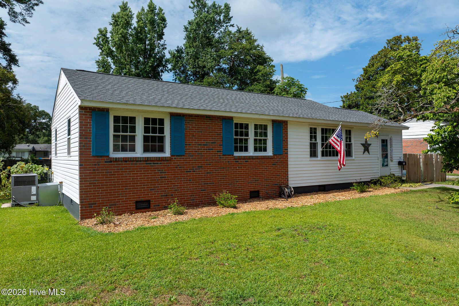 Property Photo:  508 Delmar Road  NC 28540 