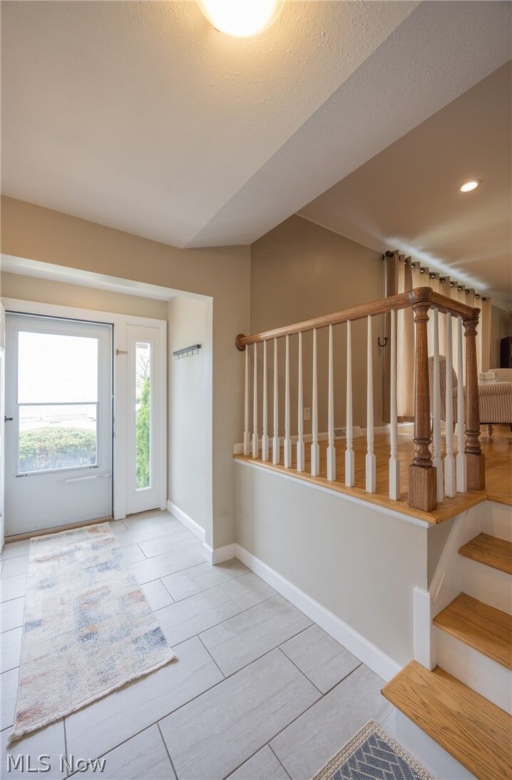 Property Photo:  6547 Vallevista Drive  OH 44124 