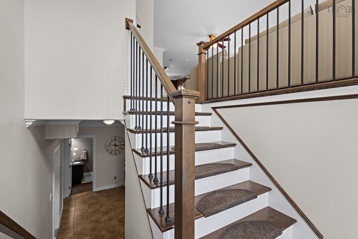 Property Photo:  77 Hanwell Drive  NS B4E 0H6 