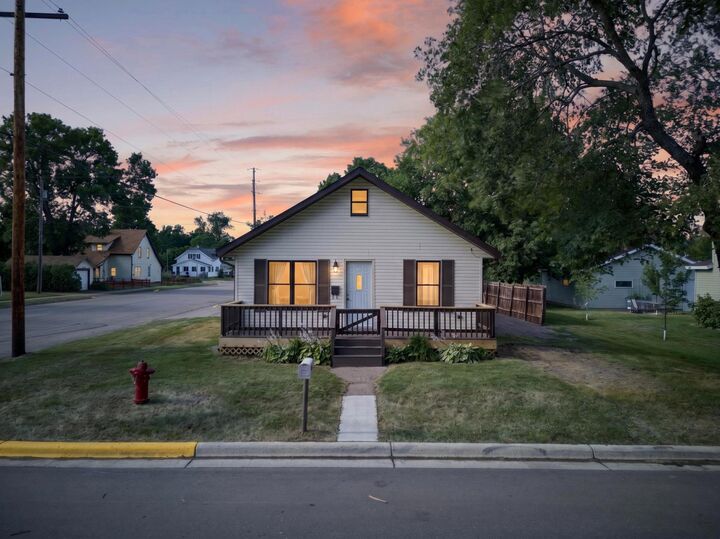 Property Photo: 201 4th Street NE MN 56441