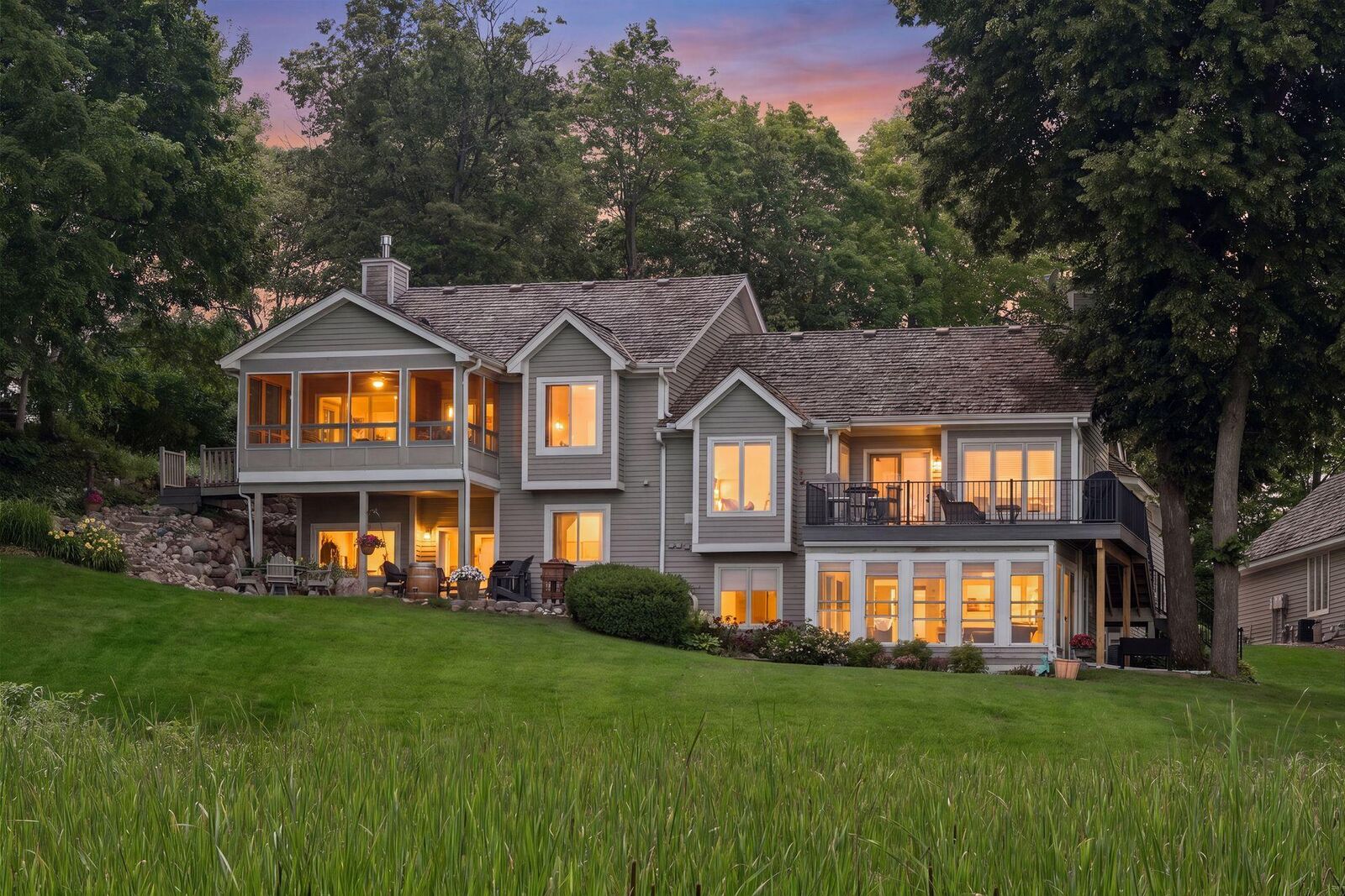 Property Photo:  1824 Commerce Boulevard  MN 55364 