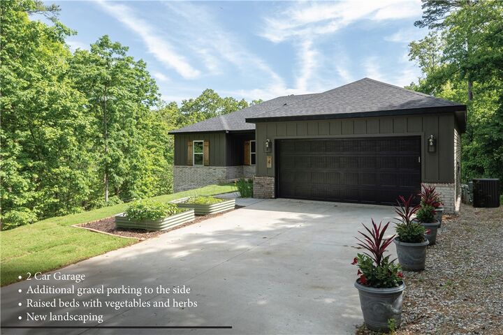 Property Photo: 4 Goring Circle AR 72714