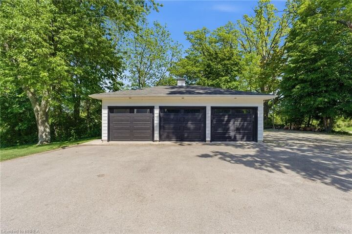 Property Photo:  48 Oxbow Road  ON N3T 5L6 