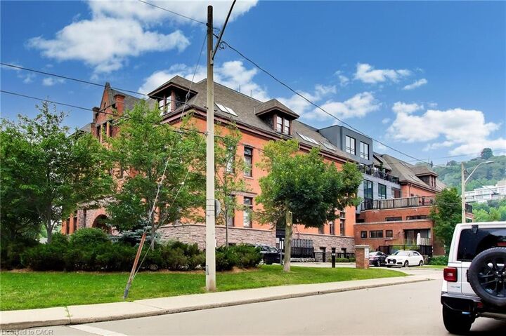 Property Photo:  200 Stinson Street 207  ON L8N 4J5 
