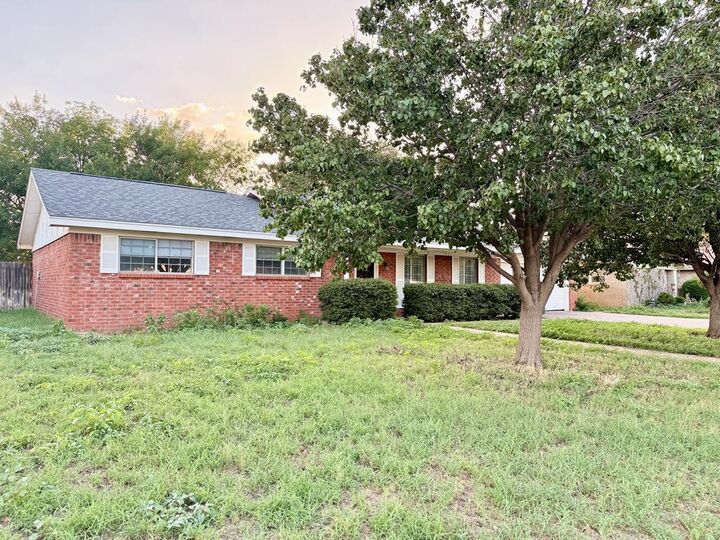 Property Photo: 2213 Culver Dr TX 79705
