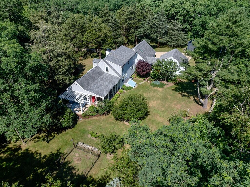 Property Photo:  17 Harbor Road Nk  MA 02739 