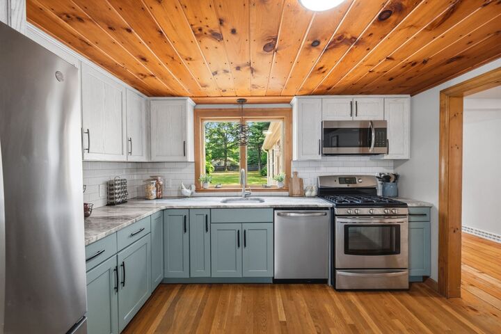 Property Photo: 21 Pembroke St MA 02364