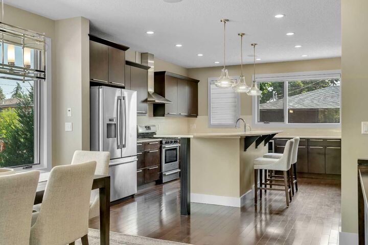 Property Photo: 1721 44 Avenue SW AB T2T 5M4