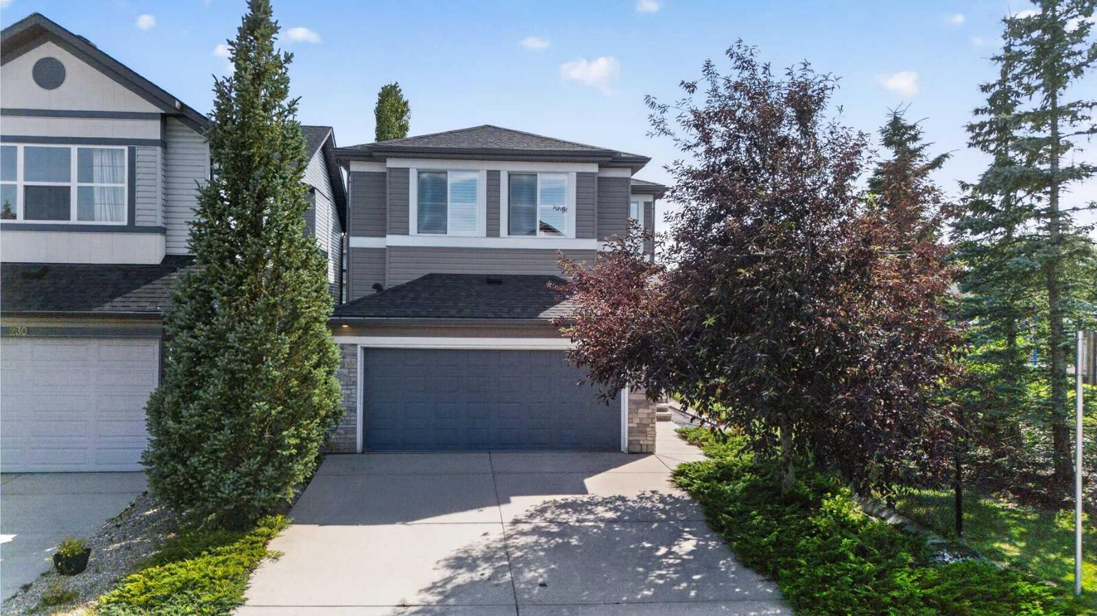 Property Photo:  234 Pantego Way NW  AB T3K 0C2 