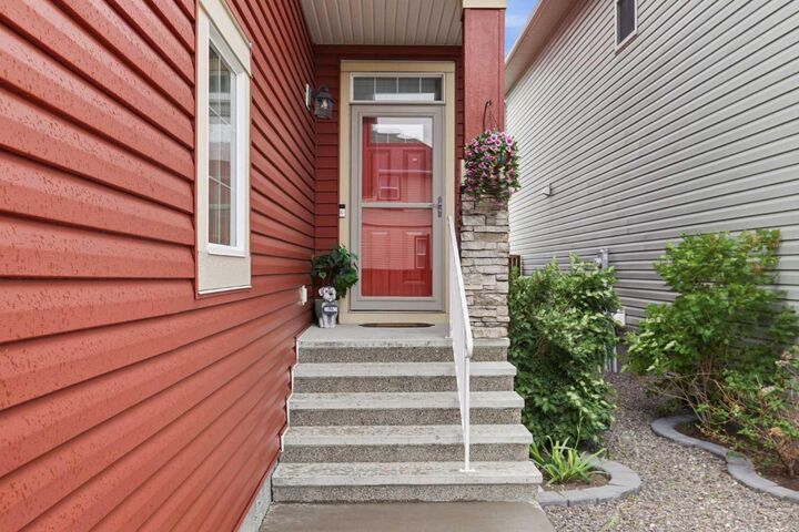 Property Photo: 7 Auburn Crest Way SE AB T3M 1T8