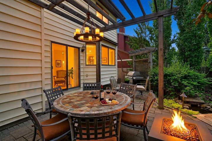 Property Photo:  80 Hawkhill Way NW  AB T3G 2V2 