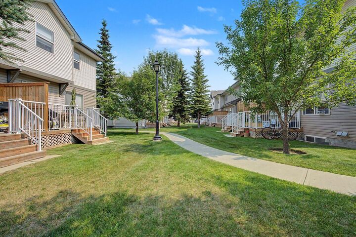 Property Photo: 65 Royal Birch Villas NW AB T3G 5V2