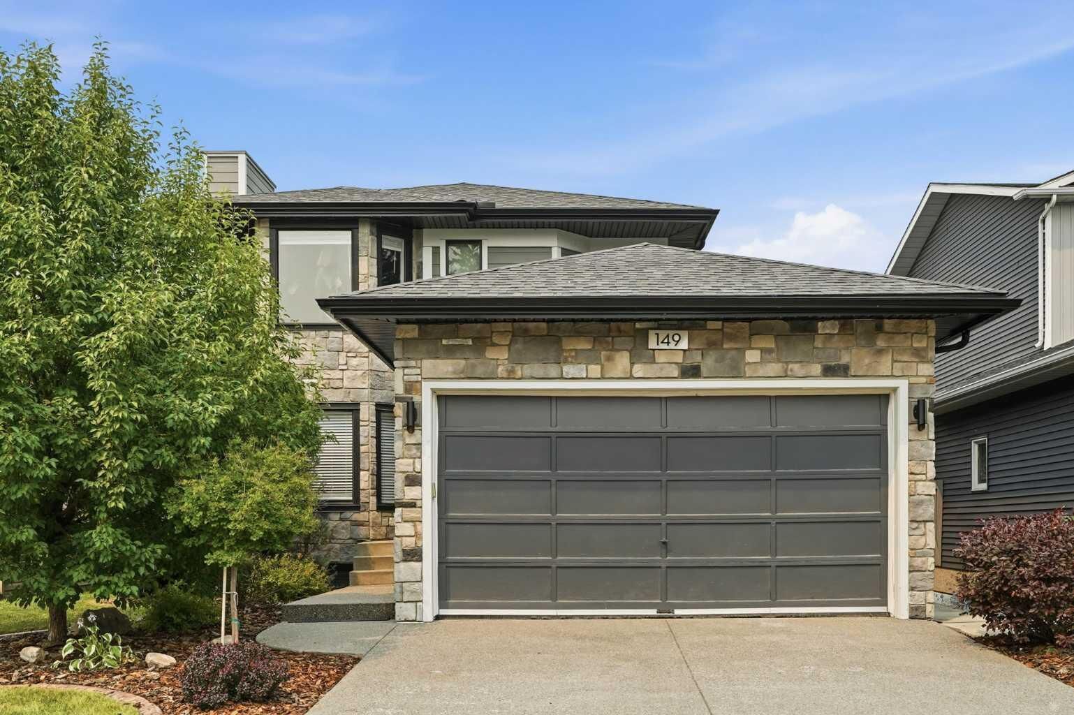 Property Photo:  149 Riverglen Close SE  AB T2C 3W3 
