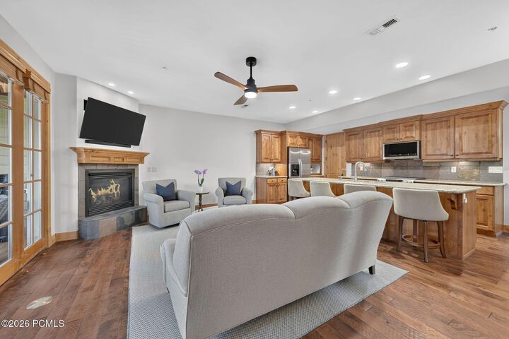 Property Photo:  3001 Canyon Links Drive  UT 84098 