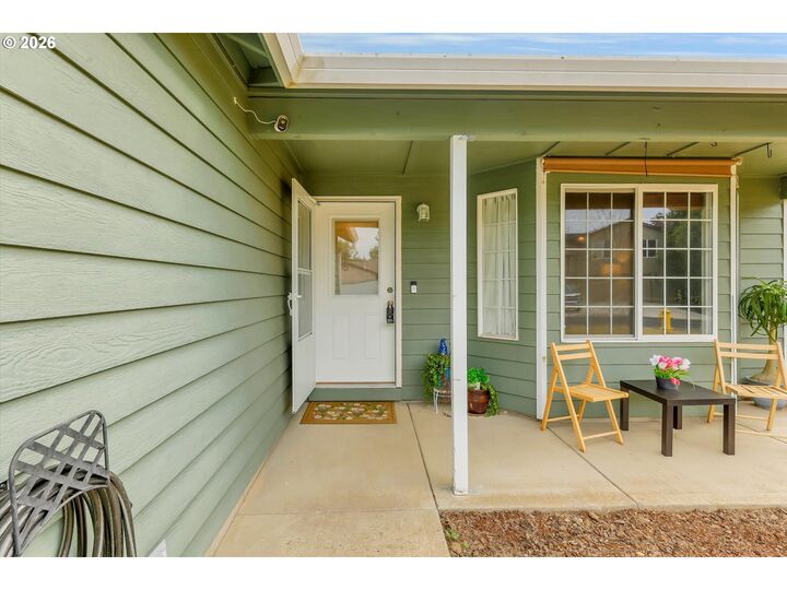 Property Photo: 2520 NW 3rd Way WA 98604