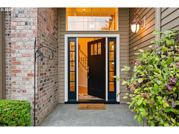 Property Photo: 14735 SW Peachtree Dr OR 97224