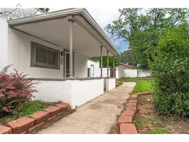 Property Photo:  1118 E Platte Avenue B  CO 80903 