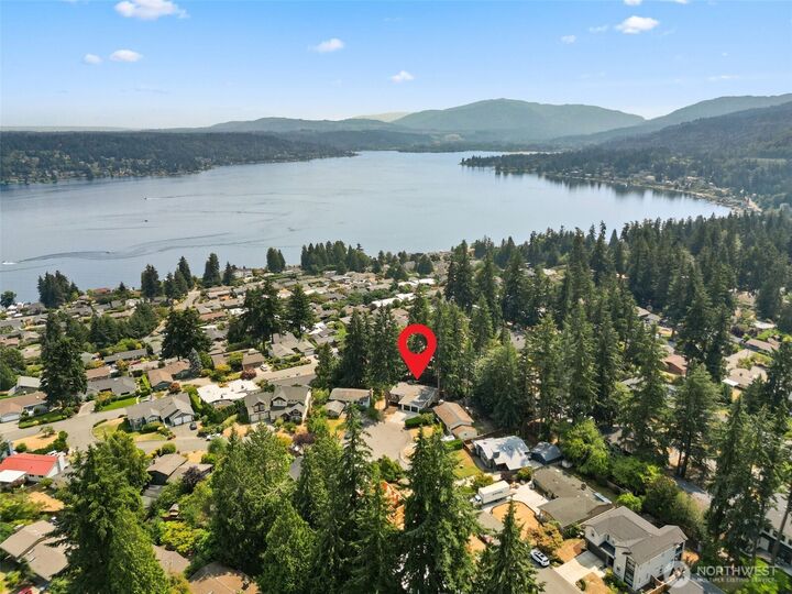 Property Photo:  16639 SE 26th Place  WA 98008 