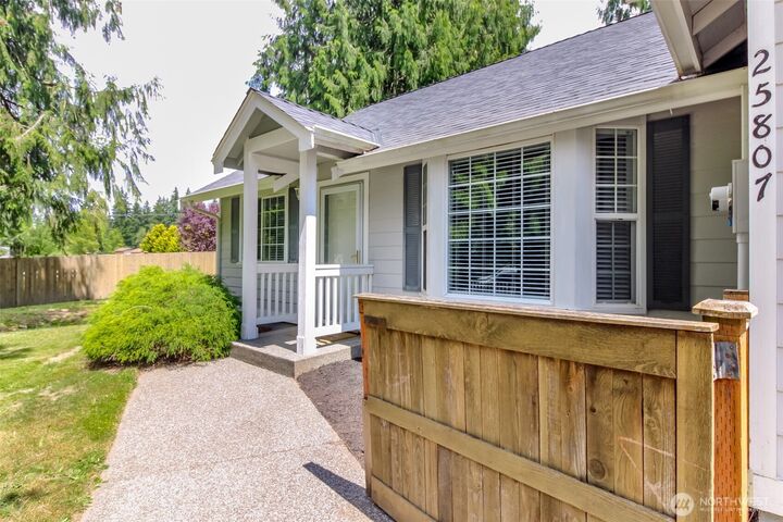 Property Photo:  25807  87th Avenue Ct E  WA 98338 